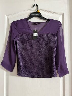 Pleats Collection Women’s Purple Stretchy Sheer Sleeve Top NWT L. JN-70